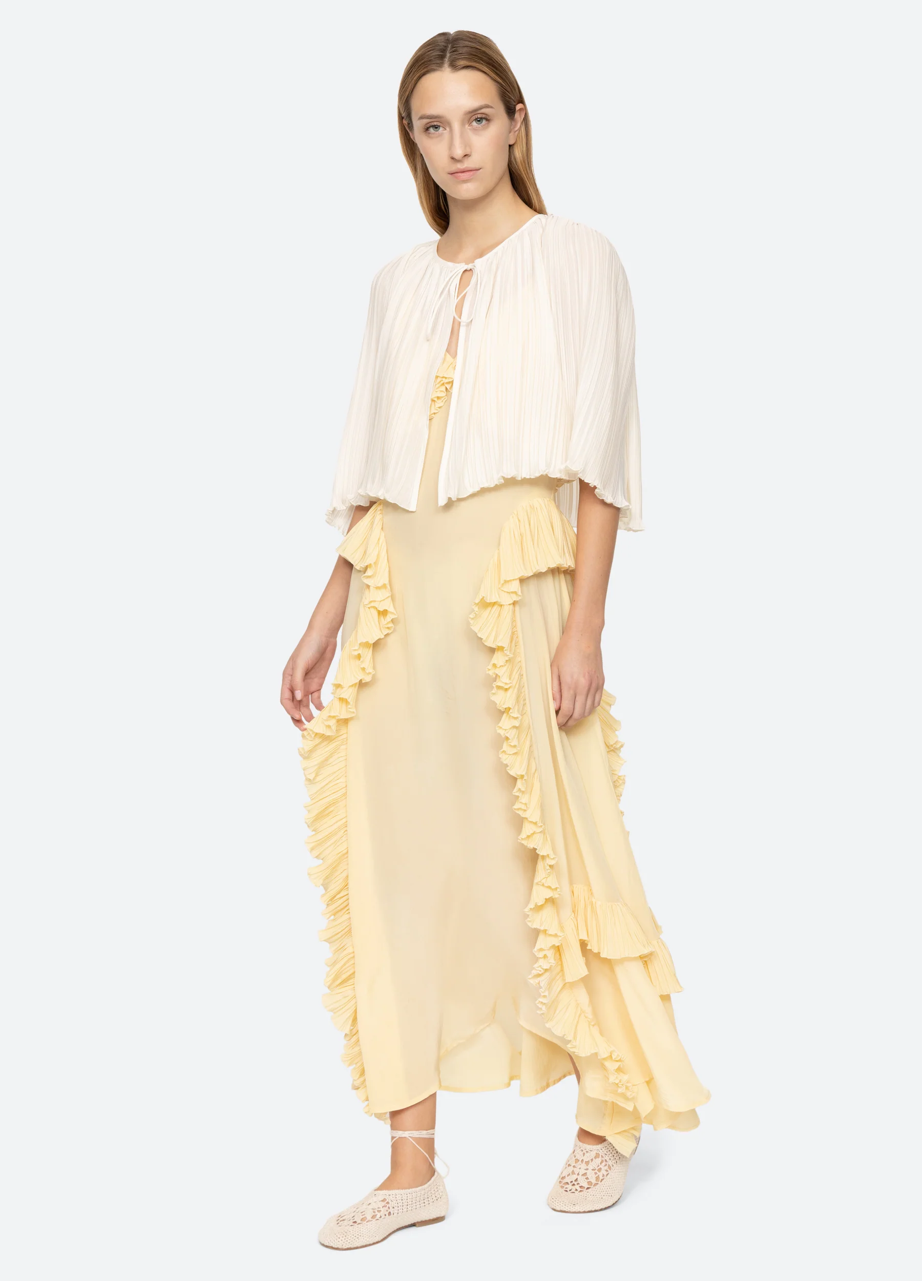 Delilah Cape - Image 14